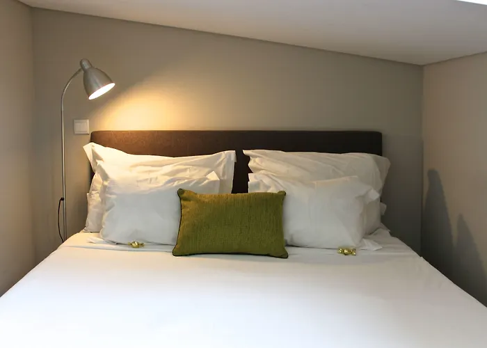 B The Guest Downtown Hotel Porto